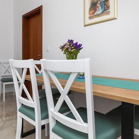 Apartments With A Parking Space Pisak, Omis - 5975 المظهر الخارجي الصورة