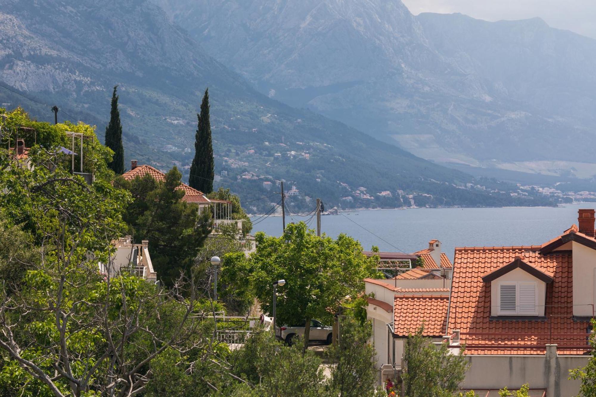 Apartments With A Parking Space Pisak, Omis - 5975 المظهر الخارجي الصورة