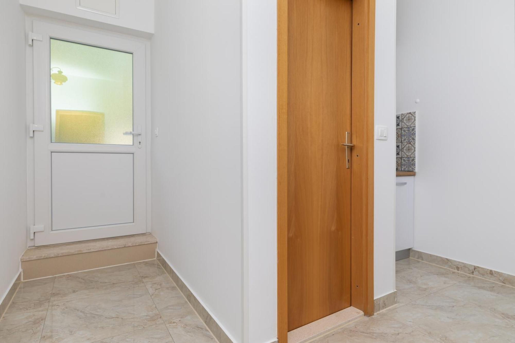 Apartments With A Parking Space Pisak, Omis - 5975 المظهر الخارجي الصورة