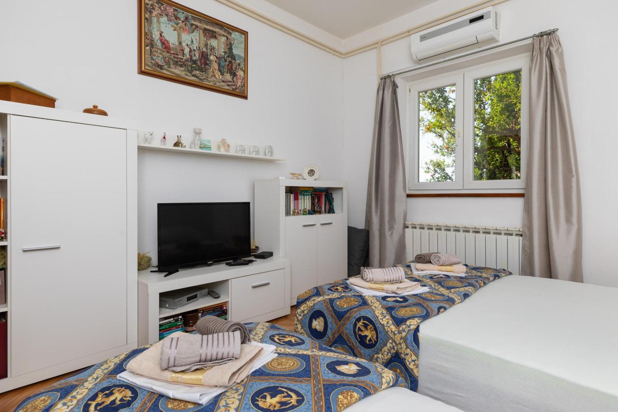 Apartments With A Parking Space Pisak, Omis - 5975 الغرفة الصورة
